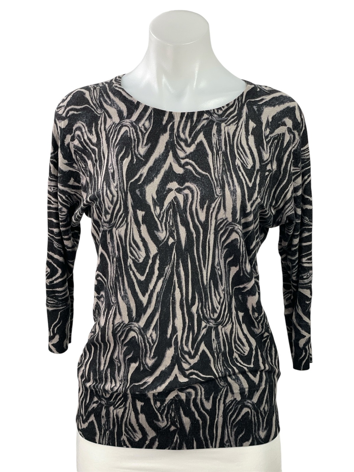 Dkny Women's Black Swirl Animal Print 3/4 Sleeve Round Neck Knit Top Size Xs